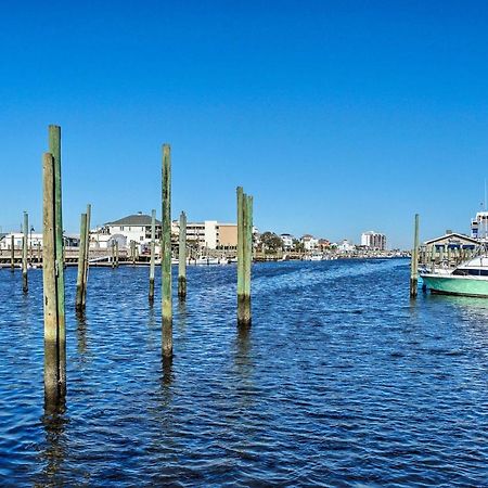 Appartamento Breezy Beach Retreat With 180-Degree Ocean Views! Carolina Beach Esterno foto