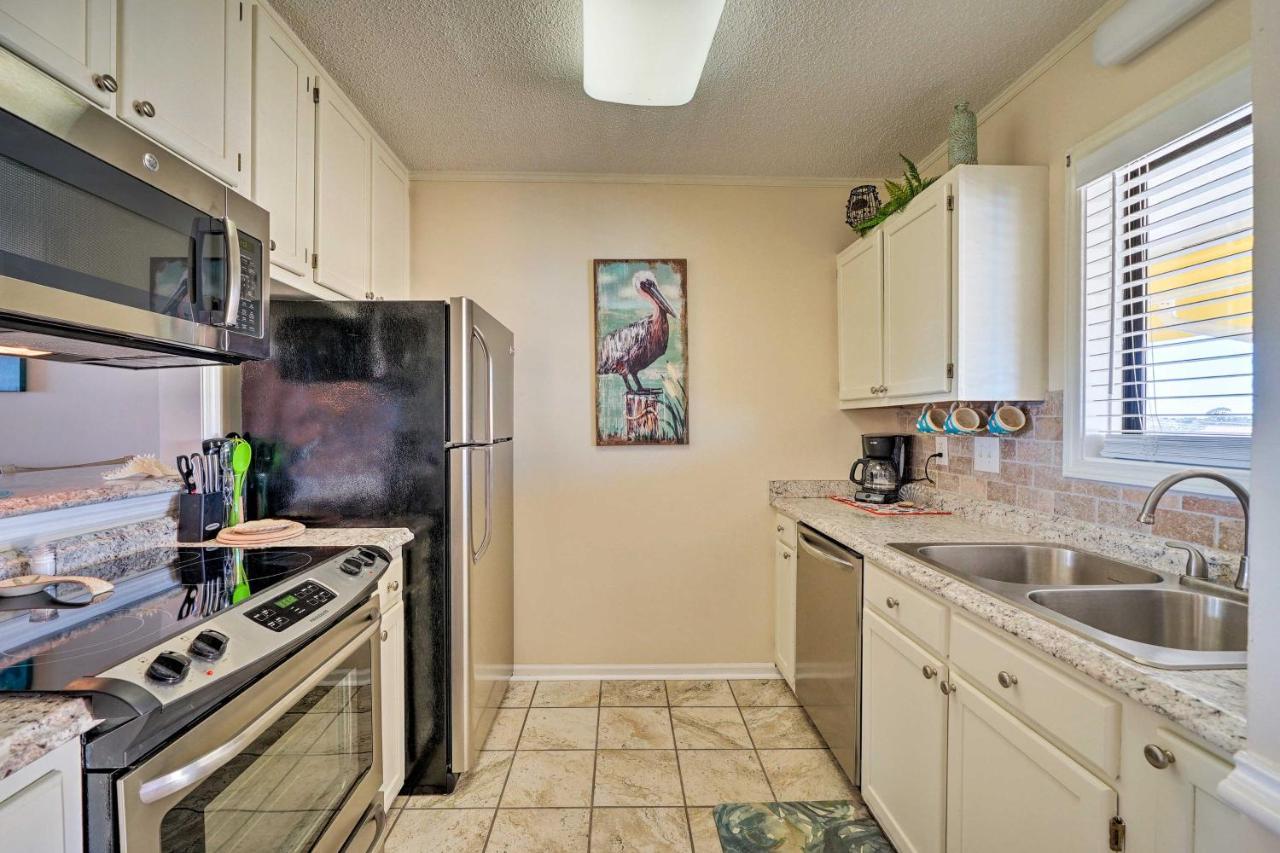 Appartamento Breezy Beach Retreat With 180-Degree Ocean Views! Carolina Beach Esterno foto