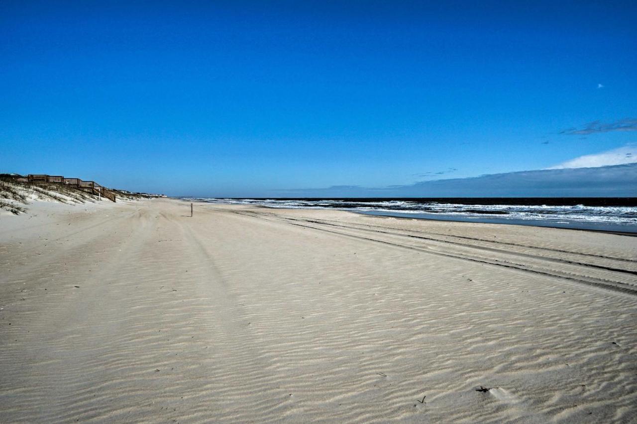 Appartamento Breezy Beach Retreat With 180-Degree Ocean Views! Carolina Beach Esterno foto