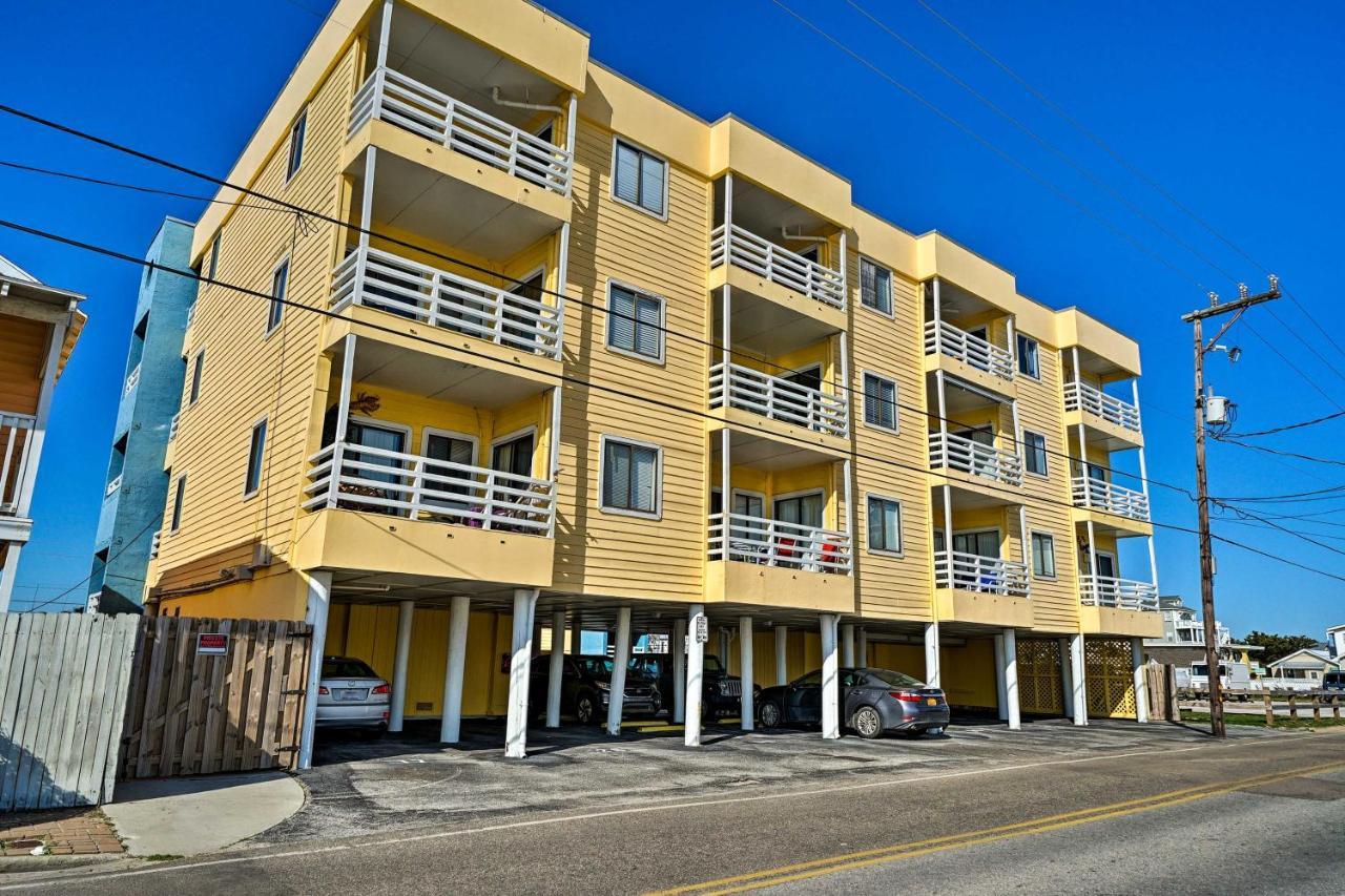 Appartamento Breezy Beach Retreat With 180-Degree Ocean Views! Carolina Beach Esterno foto